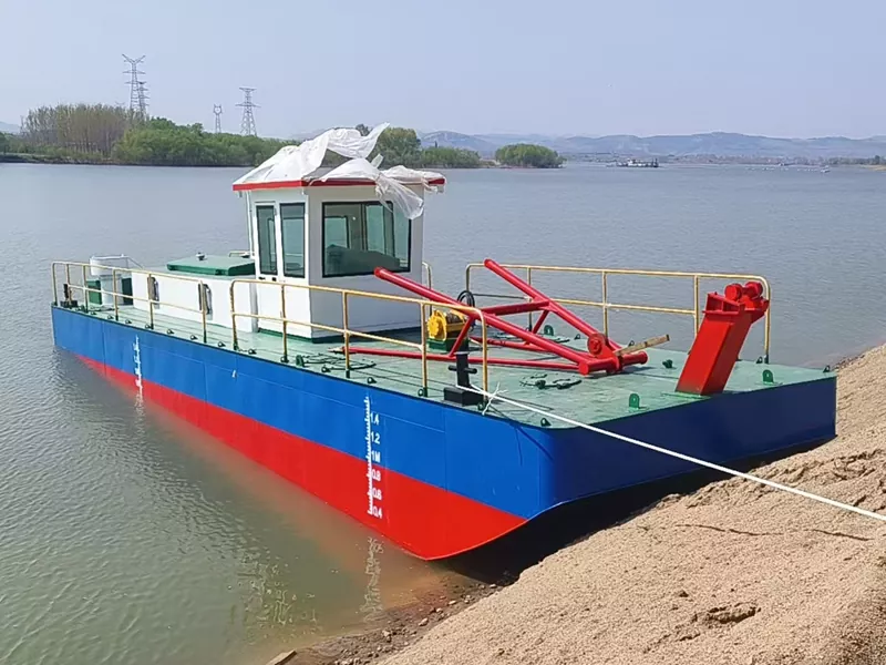 Kikötői vontatóhajó kotrási támogatáshoz