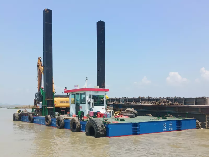 Spud exkavátor platform